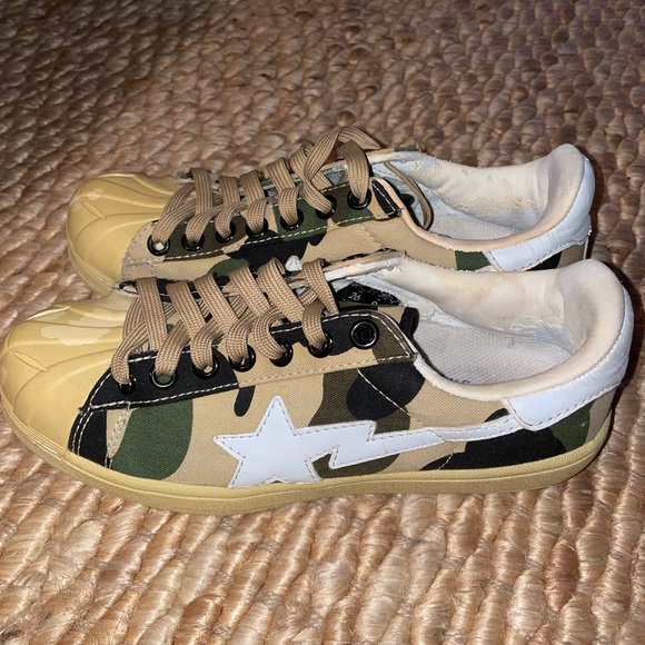 100% authentic Bape Skullsta size 8 - Picture 2 of 8